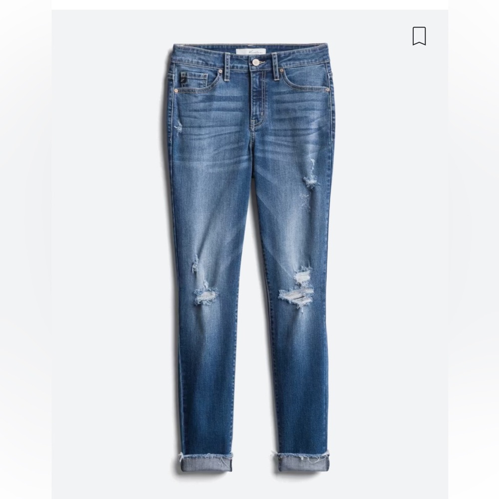 Kan Can Annalise Mid Rise Distressed Scissor Hem
Skinny Jean Light Wash